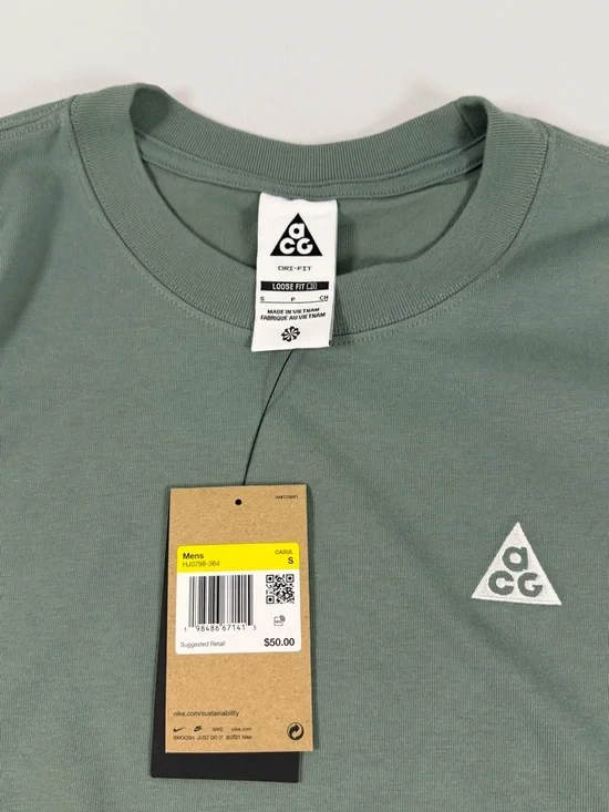 Nike ACG Men's Sage Green Short Sleeve Logo Tee - Picture 3 of 8